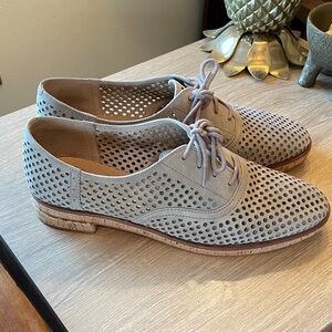 Vince Camuto shoes, cork, perforated